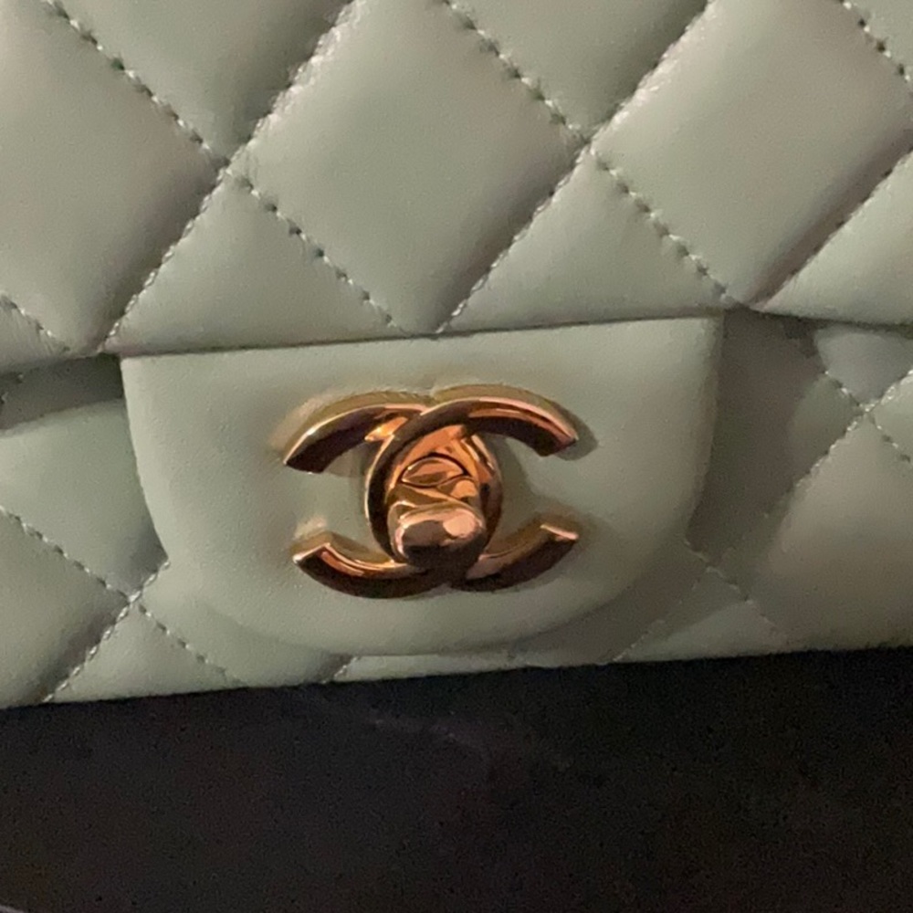 20S Chanel Square mini flap bag 17 cm gold hardware - Picture 3 of 11